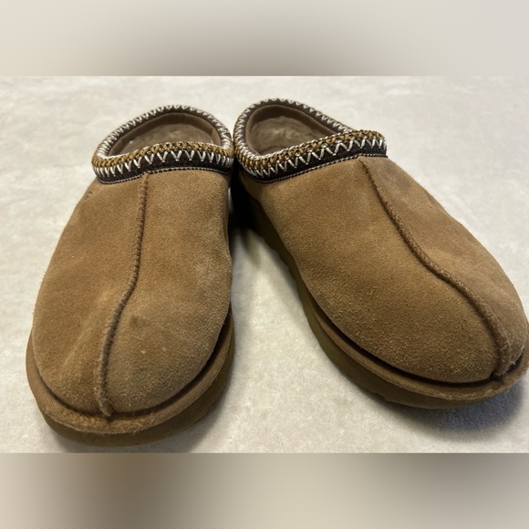 Ugg Tasman Slippers Chestnut Size 8 GUC! - Picture 2 of 6